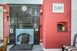 Features- click for photo gallery
